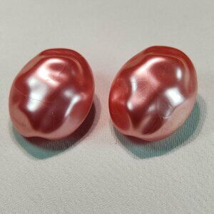 1960's Plumb Pearlescence Button Clip Earrings from Hong Kong